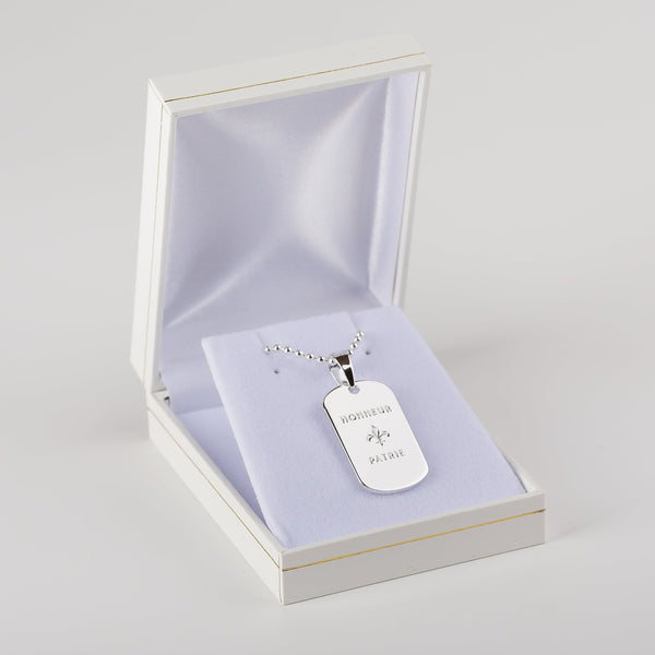 La plaque Honneur Patrie