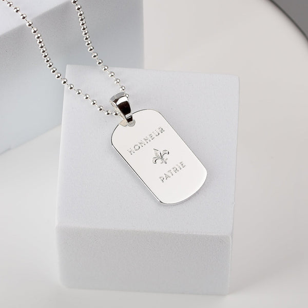 La plaque Honneur Patrie