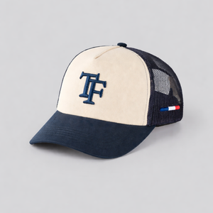 Casquette Trucker Terre de France — vue de face sur fond gris, fabriquée dans l'Hérault
