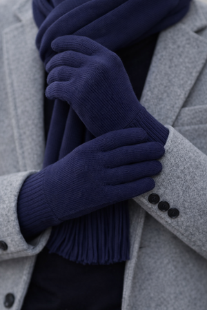 Gants en laine bleu marine — vue de face, homme et femme, fabriqués en France