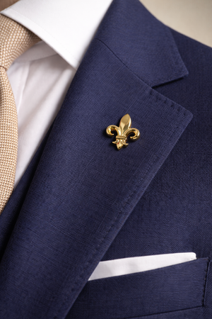 Insigne (Pin's) - Fleur de Lys