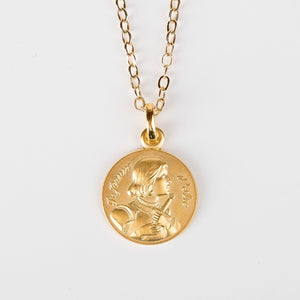 Médaille Sainte Jeanne d'Arc plaquée or 18k — vue de face, fabriquée en France