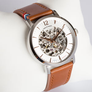 Montre Fondation mouvement automatique — vue de face cadran visible, fabriquée en France