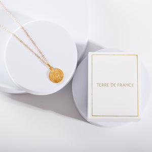 Médaille de la Vierge couronnée - Plaquée Or